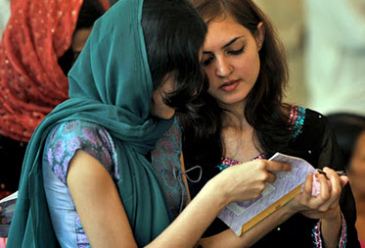 Free Online Course for Reporting on Gender, Religion, Health and Educa...